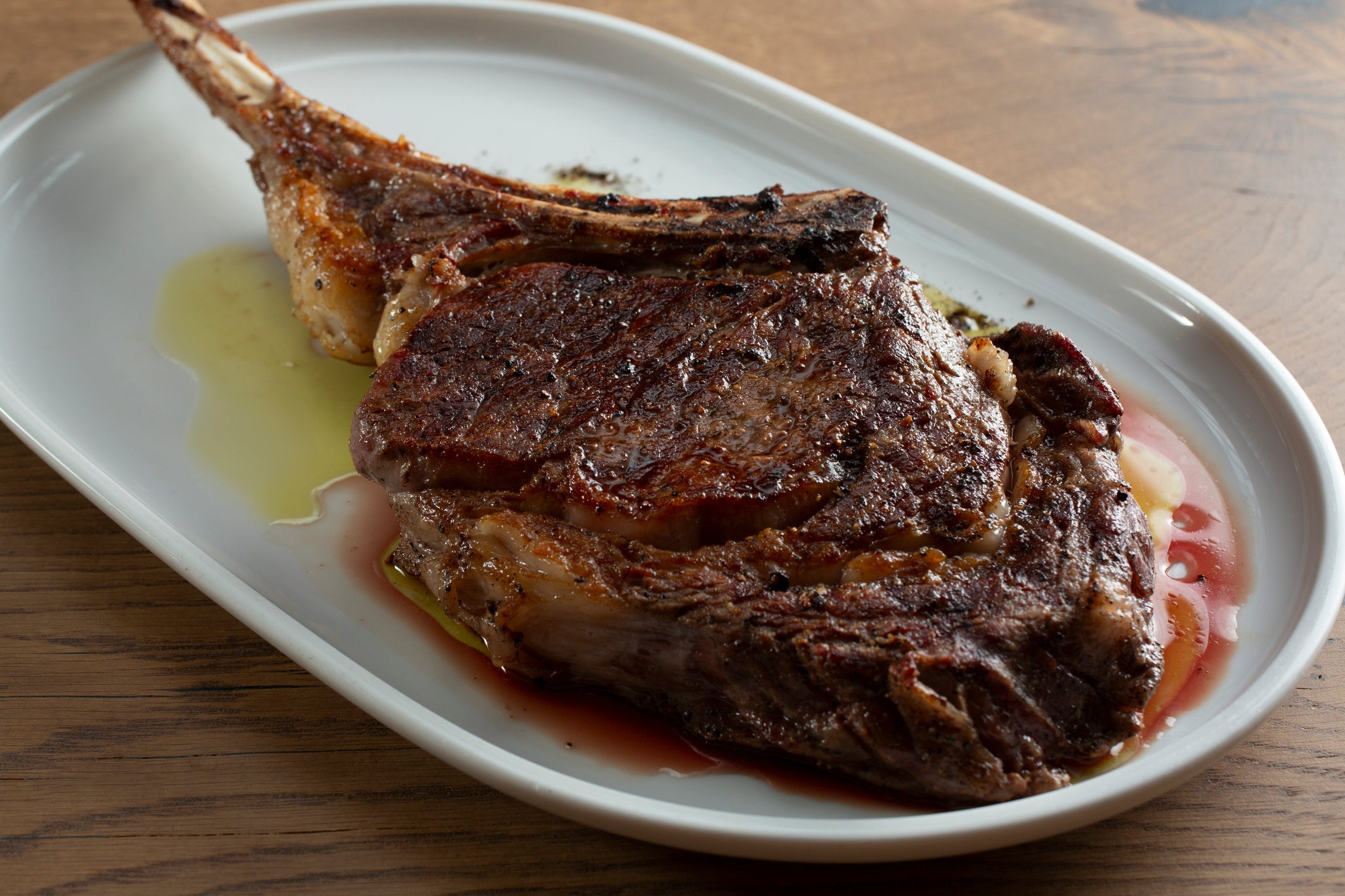 ¿Eso rojo en la carne cocida es sangre? La verdad que pocos conocen